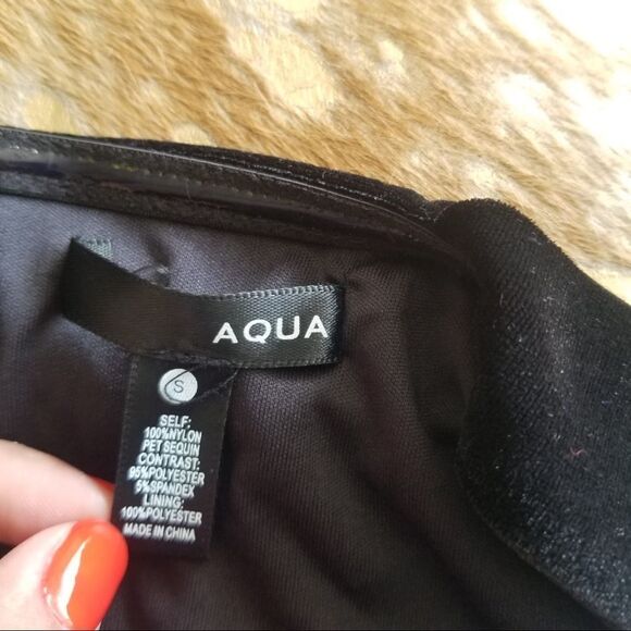 NEW AQUA 100% Exclusive sequined striped mini Black Silver S - Picture 13 of 15